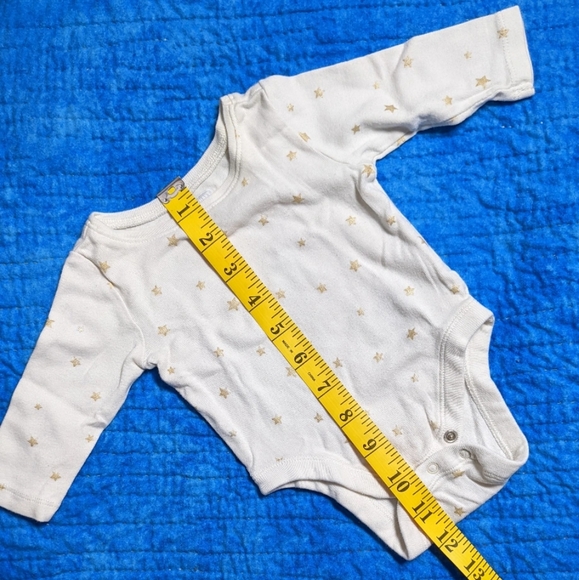 Gold star Old Navy onesie - Picture 4 of 5
